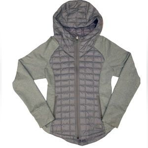 North Face sage green fleece down jacket size small